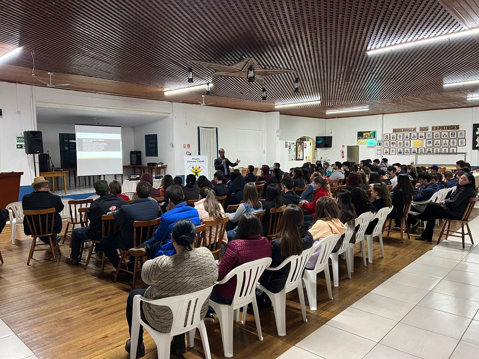 SUCESSÃO FAMILIAR: OS NEGÓCIOS NAS MÃOS DAS FUTURAS GERAÇÕES.